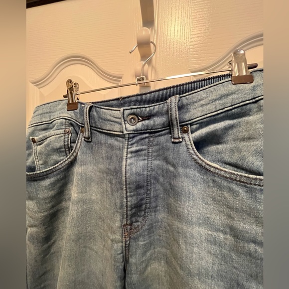 Uniqlo Slim Ezyy pants US M ๐ต - Picture 2 of 6